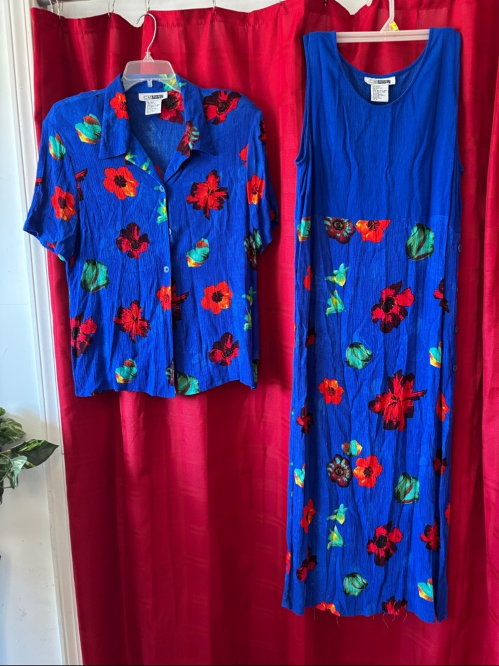 Blue Floral Sleeveless Maxi Dress with Matching Shirt - Vintage Style